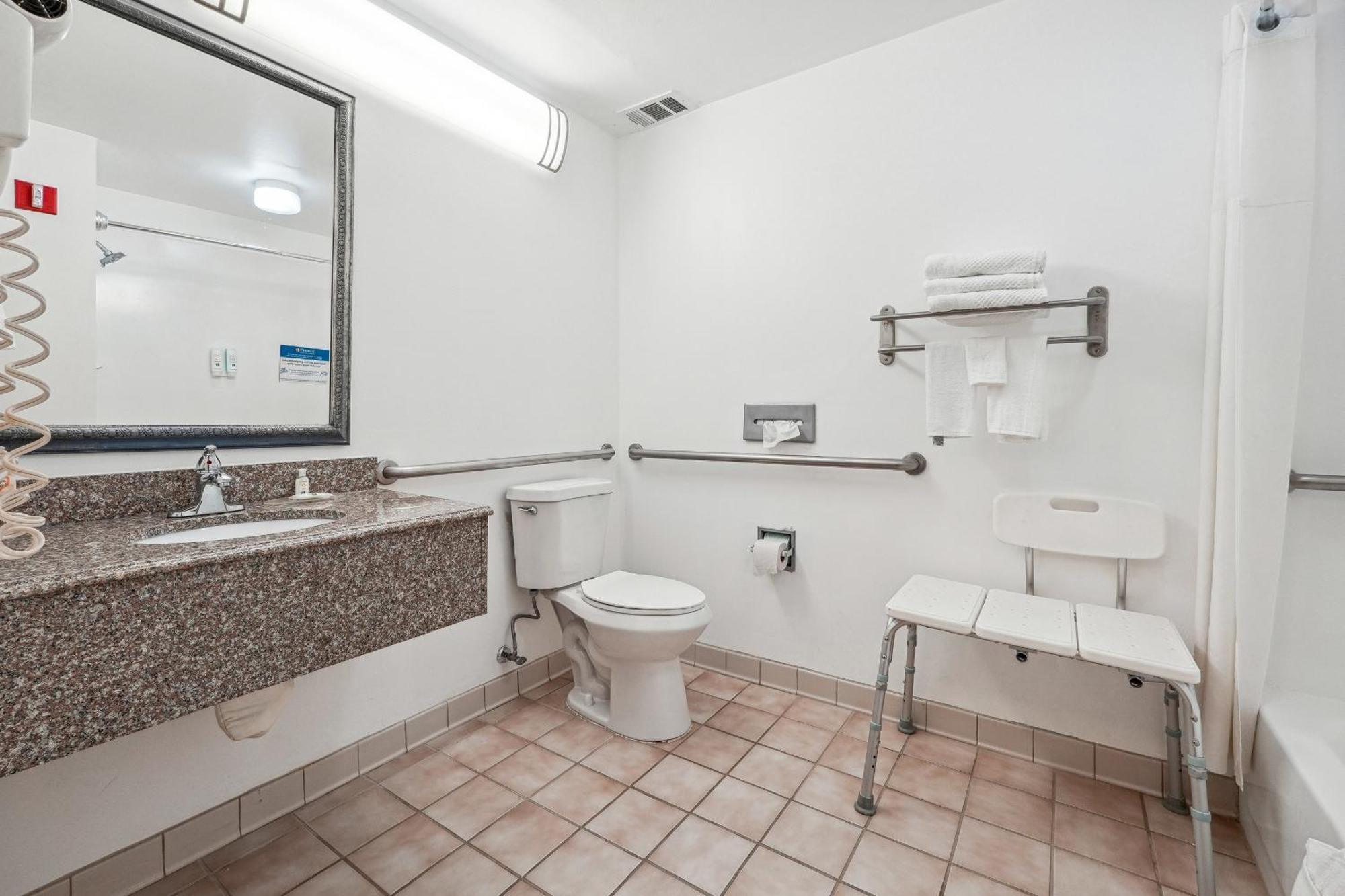 Quality Inn & Suites Dawsonville Luaran gambar