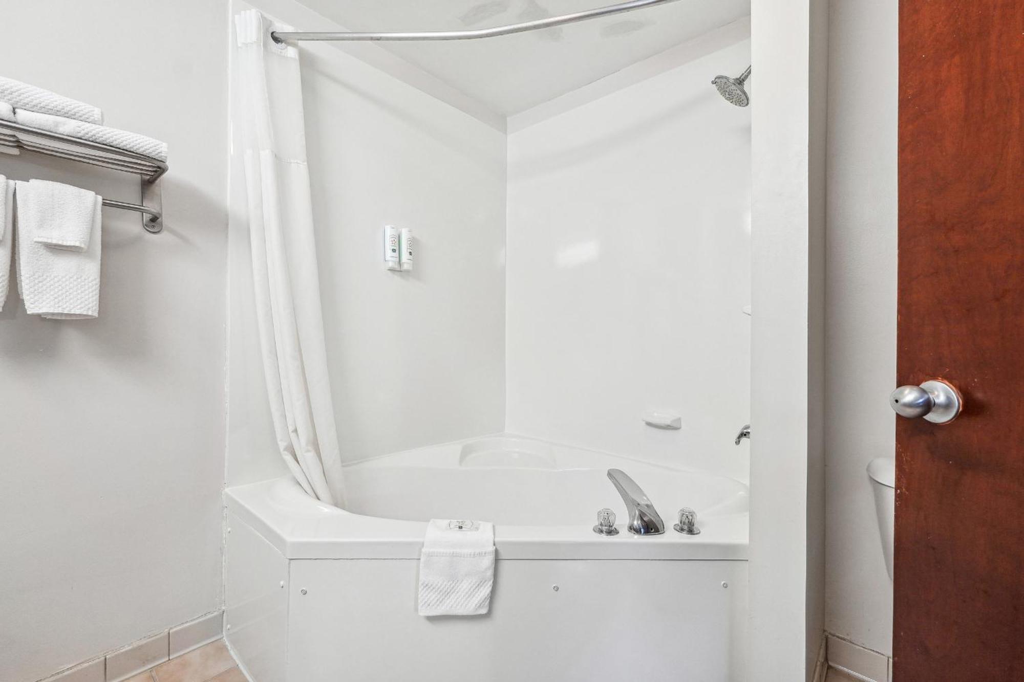 Quality Inn & Suites Dawsonville Luaran gambar