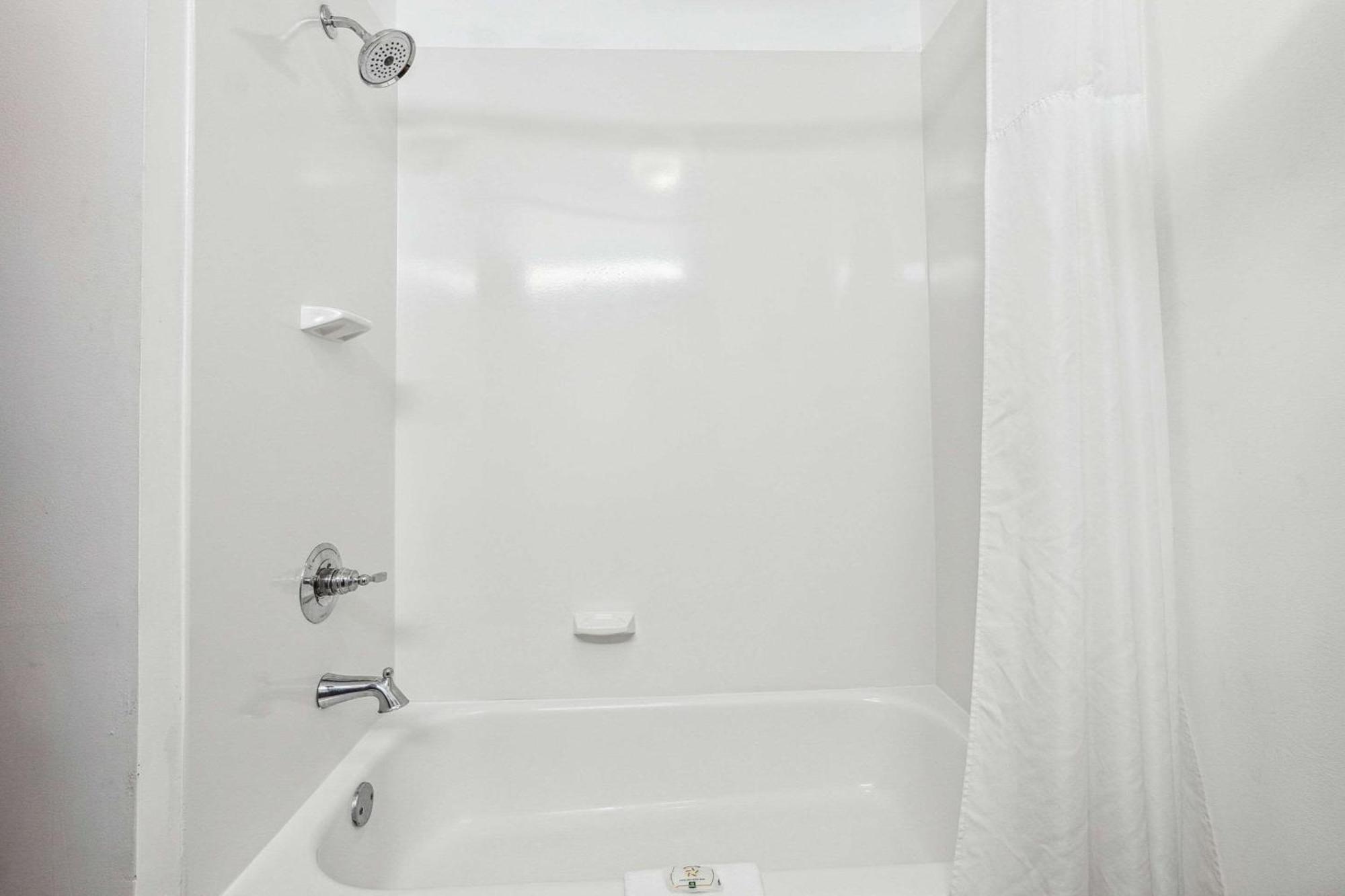 Quality Inn & Suites Dawsonville Luaran gambar