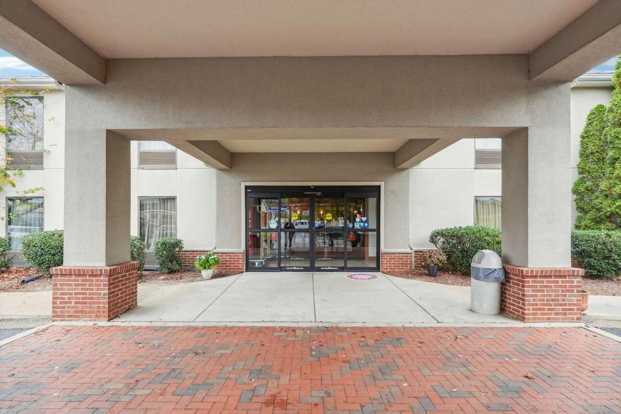 Quality Inn & Suites Dawsonville Luaran gambar